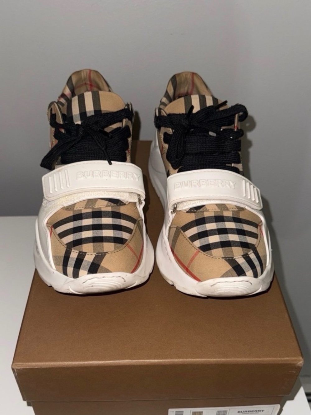 Burberry Sneakers